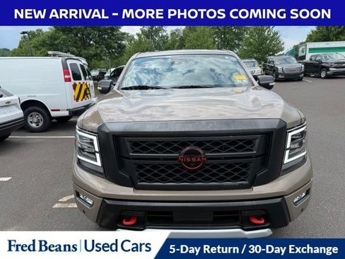 Used 2023 Nissan Titan PRO-4X w/ Pro-4x Convenience Package AWD/4WD image 2