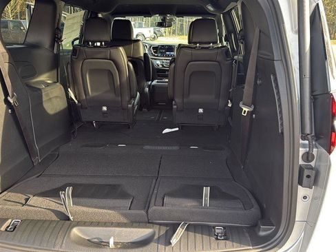New 2026 Chrysler Pacifica Select image 29