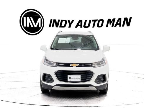 Used 2020 Chevrolet Trax LT w/ Driver Confidence Package image 9