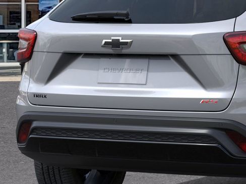 New 2026 Chevrolet Trax RS w/ Sunroof Package image 38