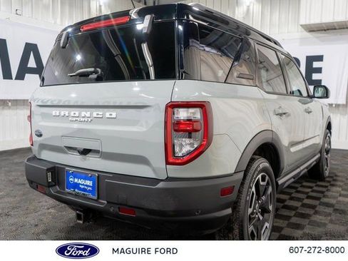 Used 2023 Ford Bronco Sport Outer Banks w/ Tech Package image 6