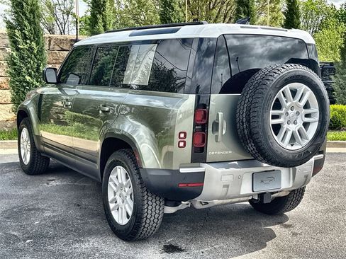 Used 2025 Land Rover Defender 110 S image 3