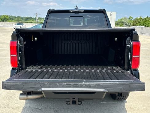Used 2024 Toyota Tacoma TRD Sport w/ TRD Sport Premium Package AWD/4WD image 7