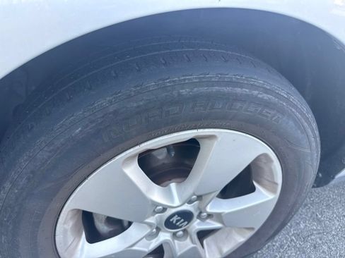 Used 2019 Kia Soul FWD image 3