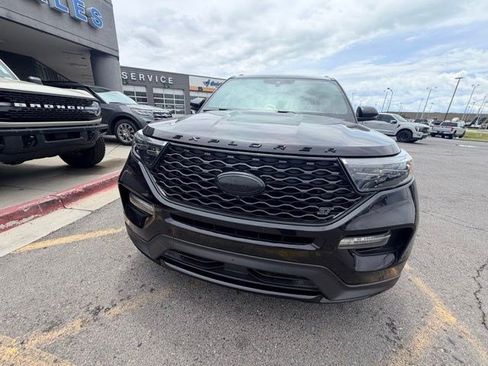 Used 2020 Ford Explorer ST AWD/4WD image 3
