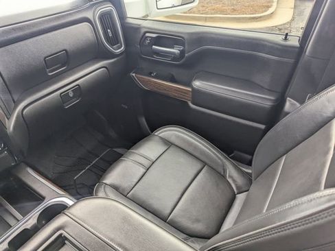 Used 2020 Chevrolet Silverado 2500 High Country w/ Z71 Off-Road Package image 16