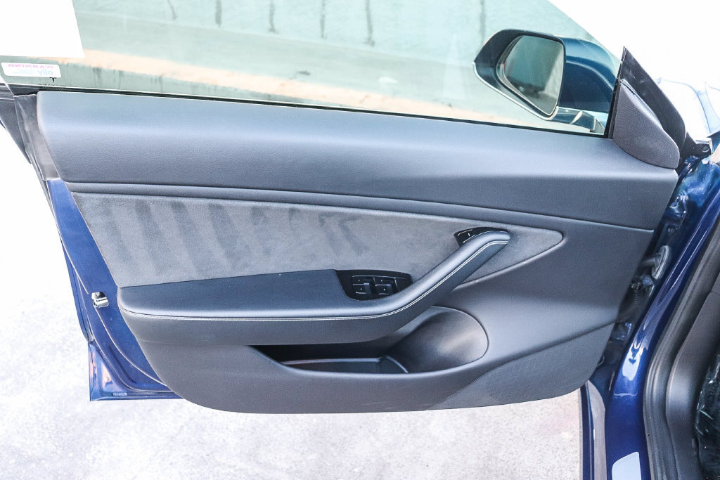 Used 2018 Tesla Model 3 Long Range RWD image 24