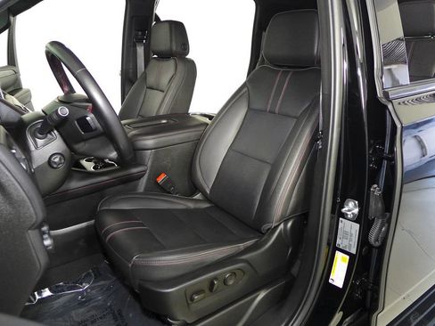 Used 2022 Chevrolet Suburban RST w/ Sport Performance Package AWD/4WD image 22