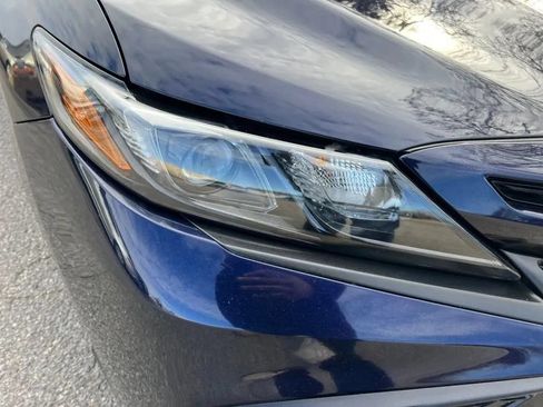 Used 2021 Toyota Camry SE FWD image 30