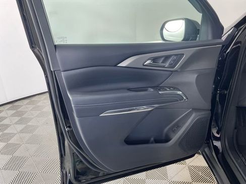 New 2026 Chevrolet Traverse LT w/ Driver Confidence Package image 13