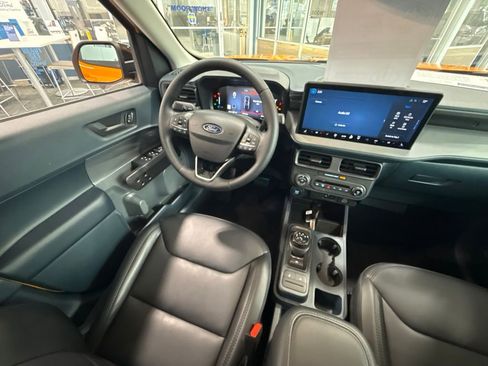New 2026 Ford Maverick Lariat w/ Black Appearance Package AWD/4WD image 17
