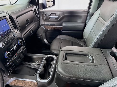 Used 2022 GMC Sierra 2500 Denali w/ Denali Ultimate Package AWD/4WD image 26