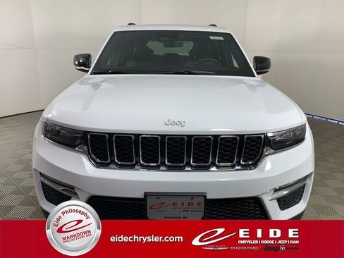 New 2025 Jeep Grand Cherokee Limited image 3