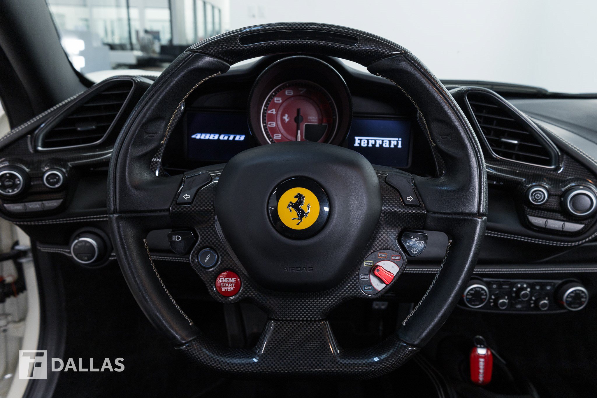 Used 2017 Ferrari 488 GTB RWD image 32