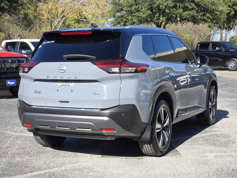 Used 2022 Nissan Rogue SL w/ SL Premium Package image 7