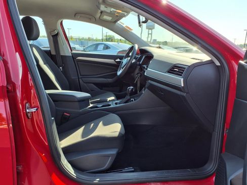 Used 2019 Volkswagen Jetta S w/ Driver Assistance Package FWD image 16