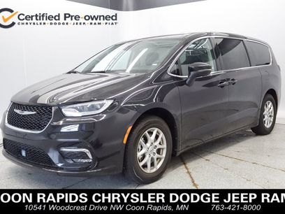 Certified 2023 Chrysler Pacifica Touring-L