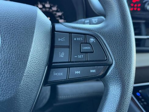 Certified 2024 Toyota Sienna LE image 21