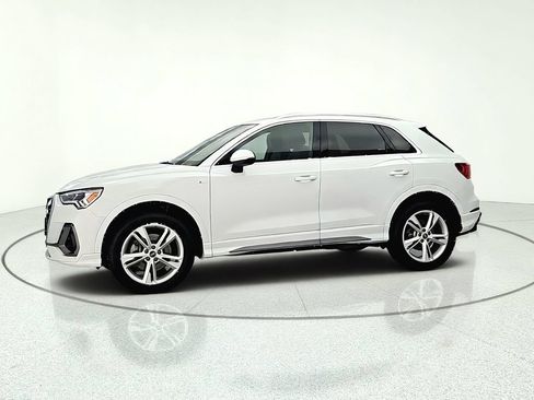 Used 2022 Audi Q3 2.0T Premium Plus w/ Premium Plus Package AWD/4WD image 4