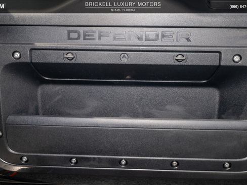 Used 2024 Land Rover Defender 110 X AWD/4WD image 15