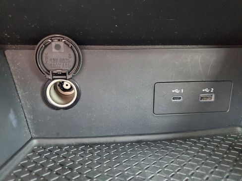 Used 2024 Nissan Pathfinder SV AWD/4WD image 21