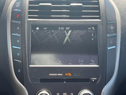 Used 2018 Lincoln MKC Select w/ Select Plus Package AWD/4WD image 23