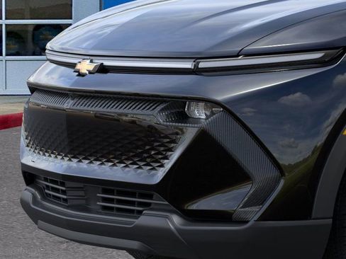 New 2026 Chevrolet Equinox EV LT image 13