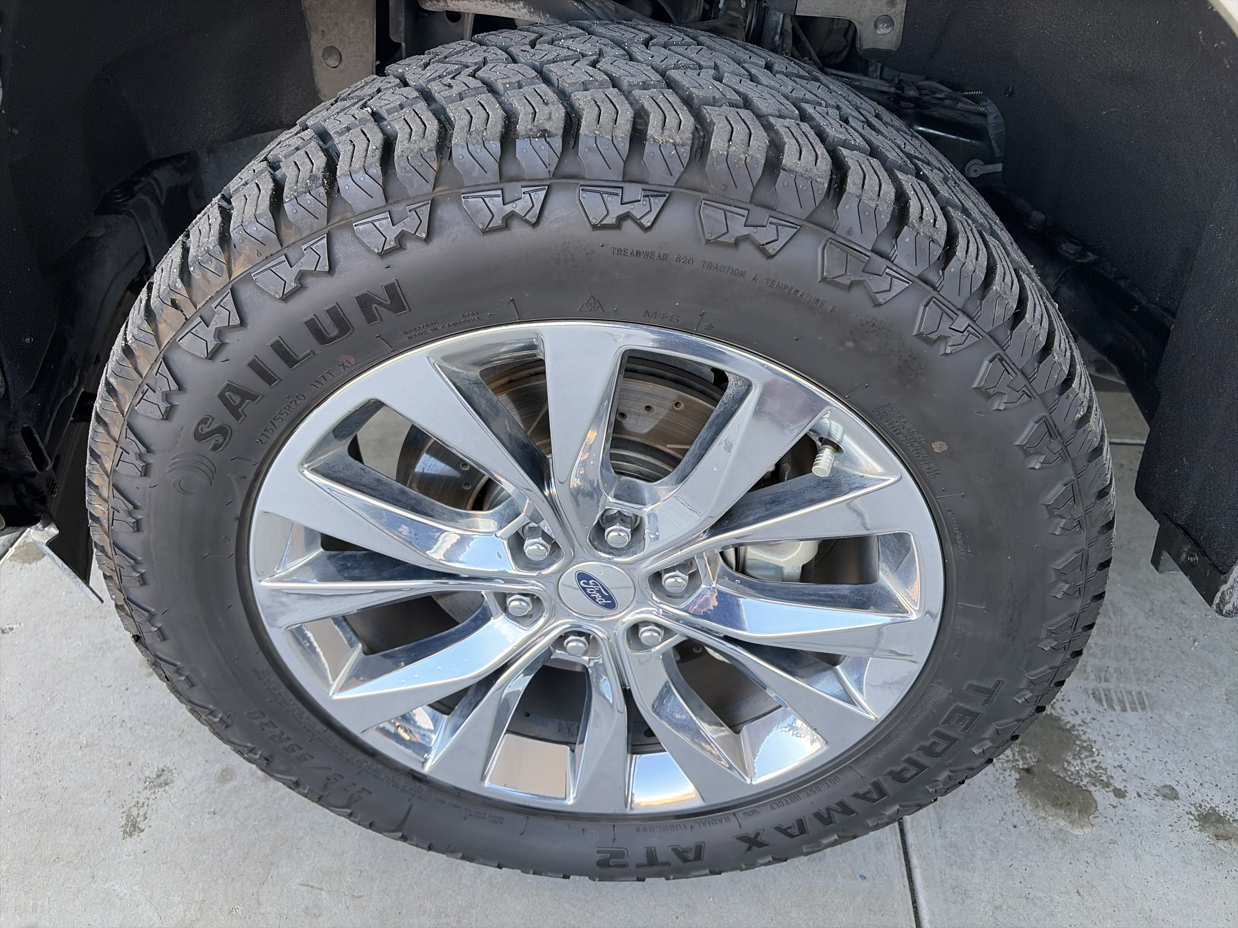 Used 2017 Ford F150 XLT w/ Equipment Group 301A Mid AWD/4WD image 8