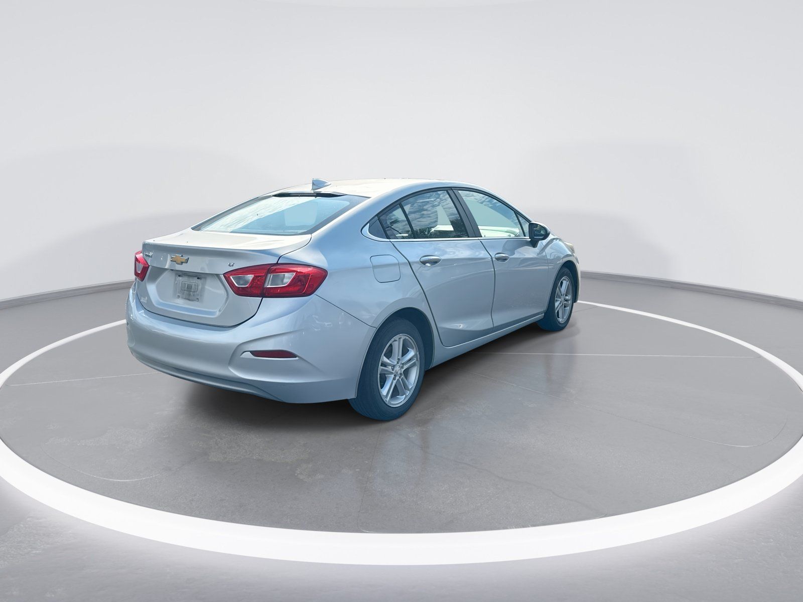 Used 2017 Chevrolet Cruze LT w/ Convenience Package FWD image 9