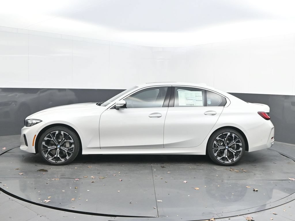Used 2026 BMW 330i Sedan w/ Premium Package RWD image 2