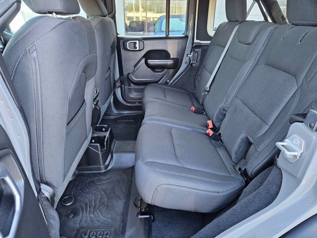Used 2020 Jeep Wrangler Unlimited Sport S AWD/4WD image 15