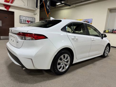 Used 2021 Toyota Corolla LE w/ Carpet Mat Package (TMS) image 16