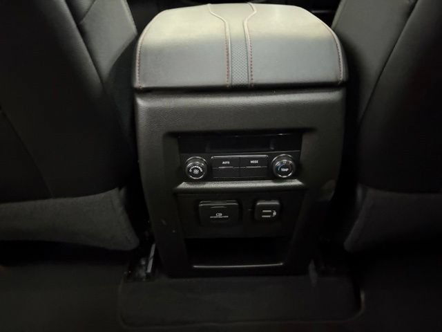 Used 2023 Chevrolet Traverse RS AWD/4WD image 30