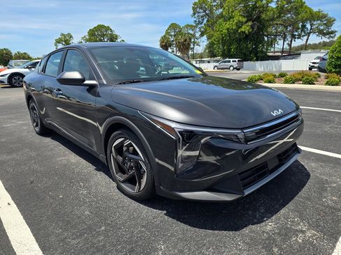 Certified 2025 Kia K4 EX FWD image 2