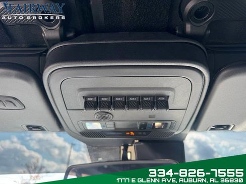 Used 2023 Ford Bronco Wildtrak image 25