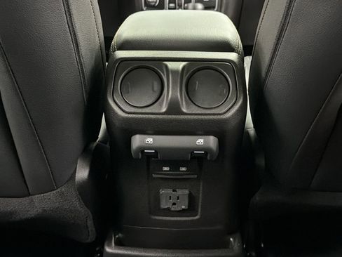 Used 2025 Jeep Wrangler Unlimited Sahara AWD/4WD image 46