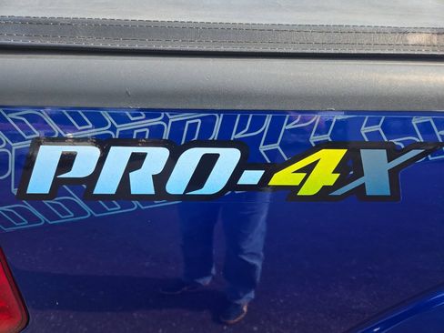 Used 2014 Nissan Frontier PRO-4X AWD/4WD image 6