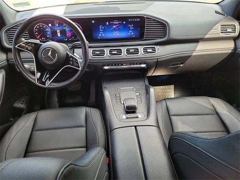 Used 2024 Mercedes-Benz GLS 450 4MATIC image 16