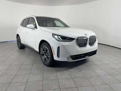 New 2026 BMW X3 xDrive30 w/ Premium Package image 7