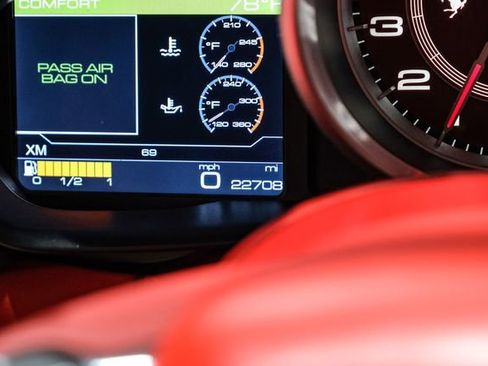 Used 2018 Ferrari California T image 26