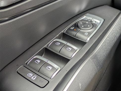 Used 2025 Kia Sorento S w/ Panoramic Sunroof Package image 25