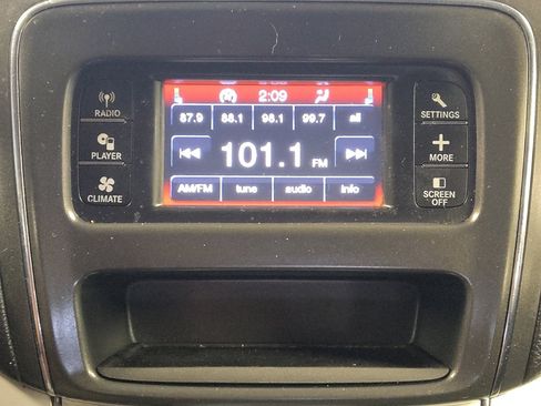 Used 2020 Dodge Journey SE FWD image 25