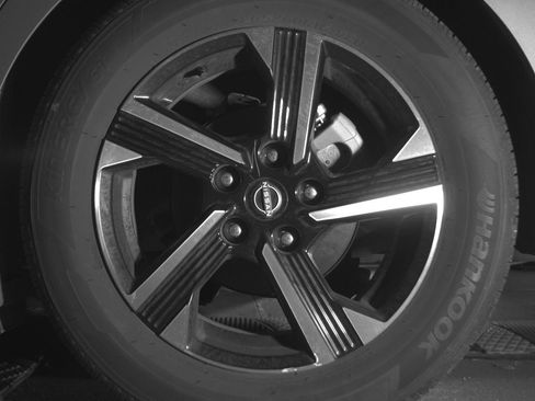 Used 2025 Nissan Sentra SV FWD image 14