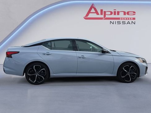 Used 2024 Nissan Altima 2.5 SR image 6