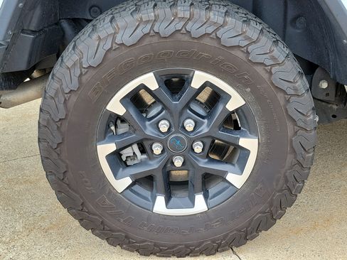 Used 2024 Jeep Wrangler Unlimited Rubicon 4xe AWD/4WD image 5