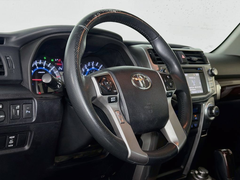 Used 2016 Toyota 4Runner Limited AWD/4WD image 33