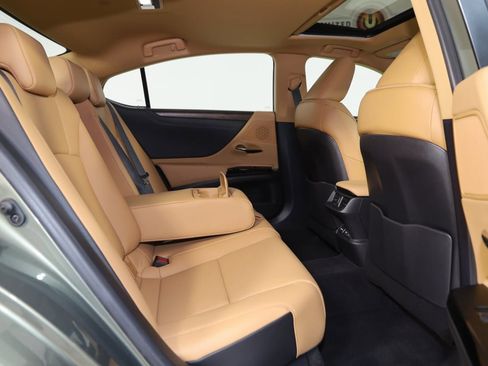 Used 2024 Lexus ES 350 w/ Premium Package image 14