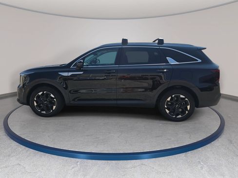 Used 2025 Kia Sorento S w/ Panoramic Sunroof Package FWD image 8
