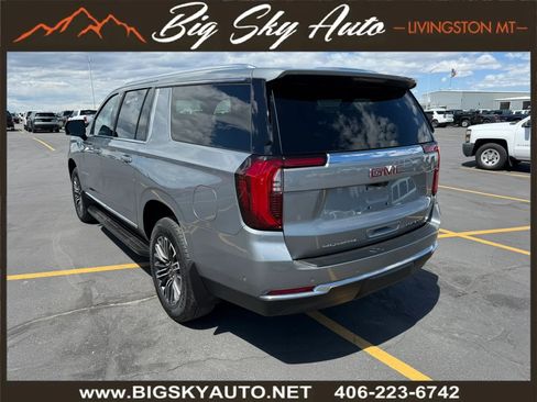 Used 2026 GMC Yukon XL Elevation w/ Elevation Premium Package AWD/4WD image 5