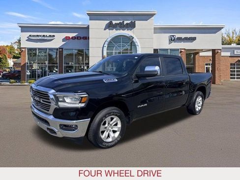 Used 2023 RAM 1500 Laramie AWD/4WD image 4